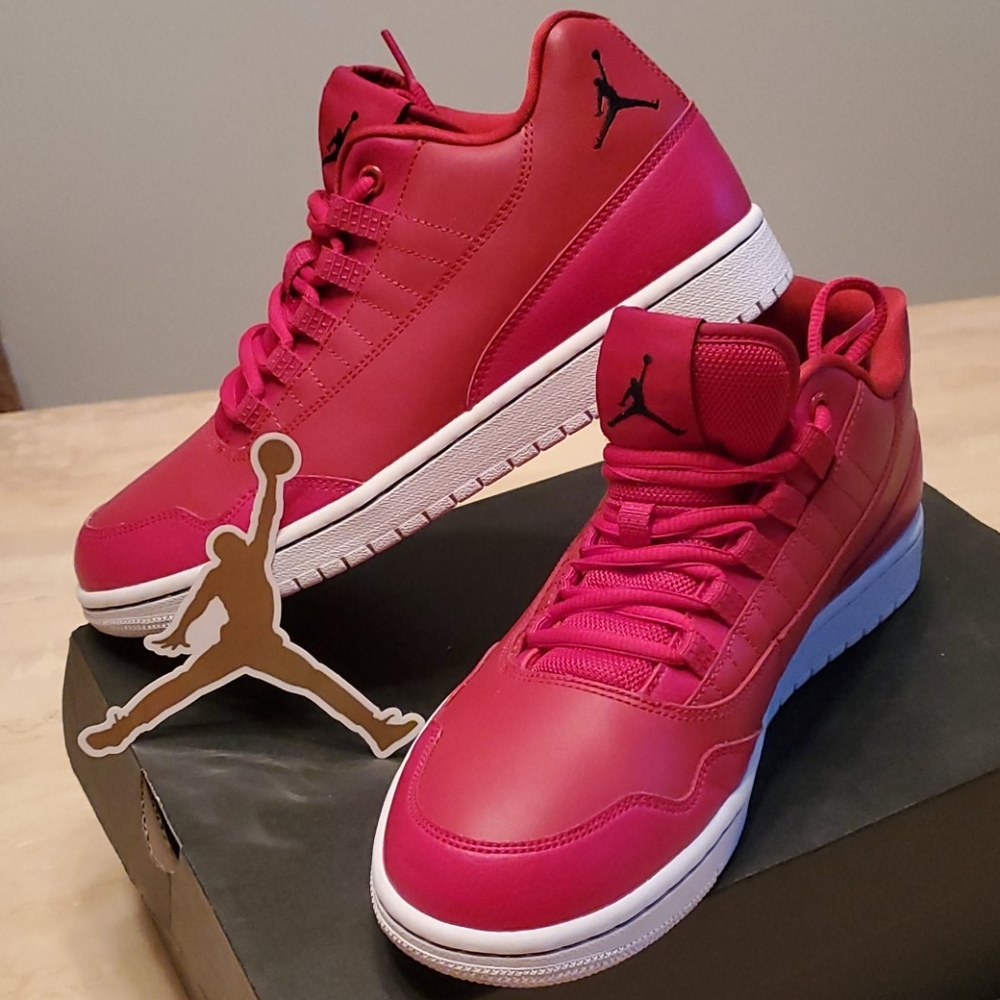 Jordan Executive Low